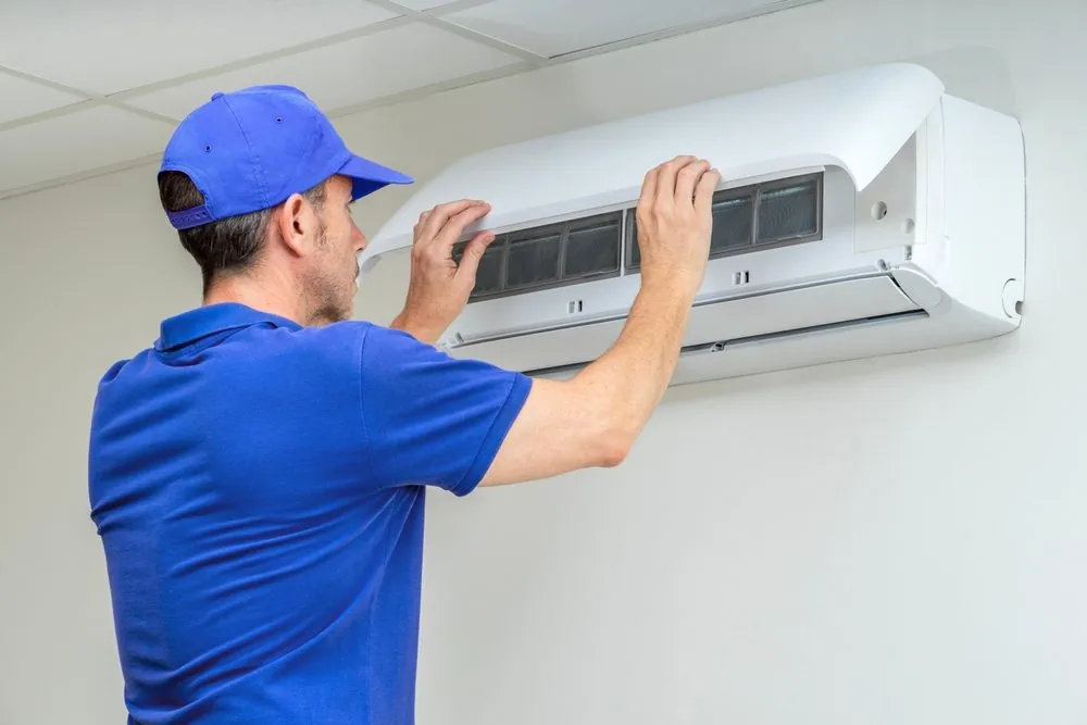 Preparing Your Home for Summer: Handyman Checklist